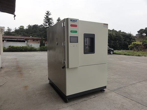 高低溫試驗(yàn)箱