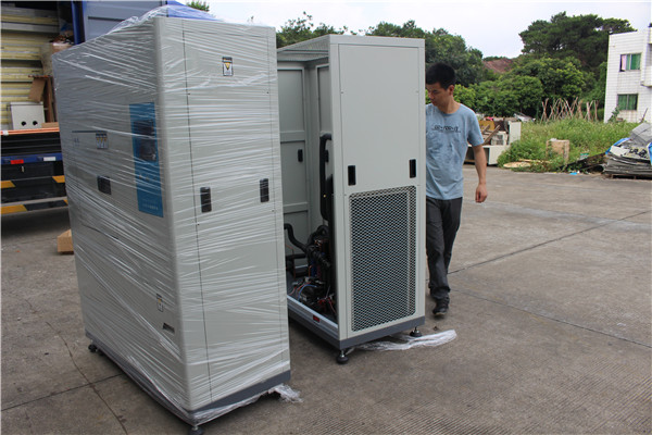 拆裝式冷熱沖擊箱用保護膜圍住